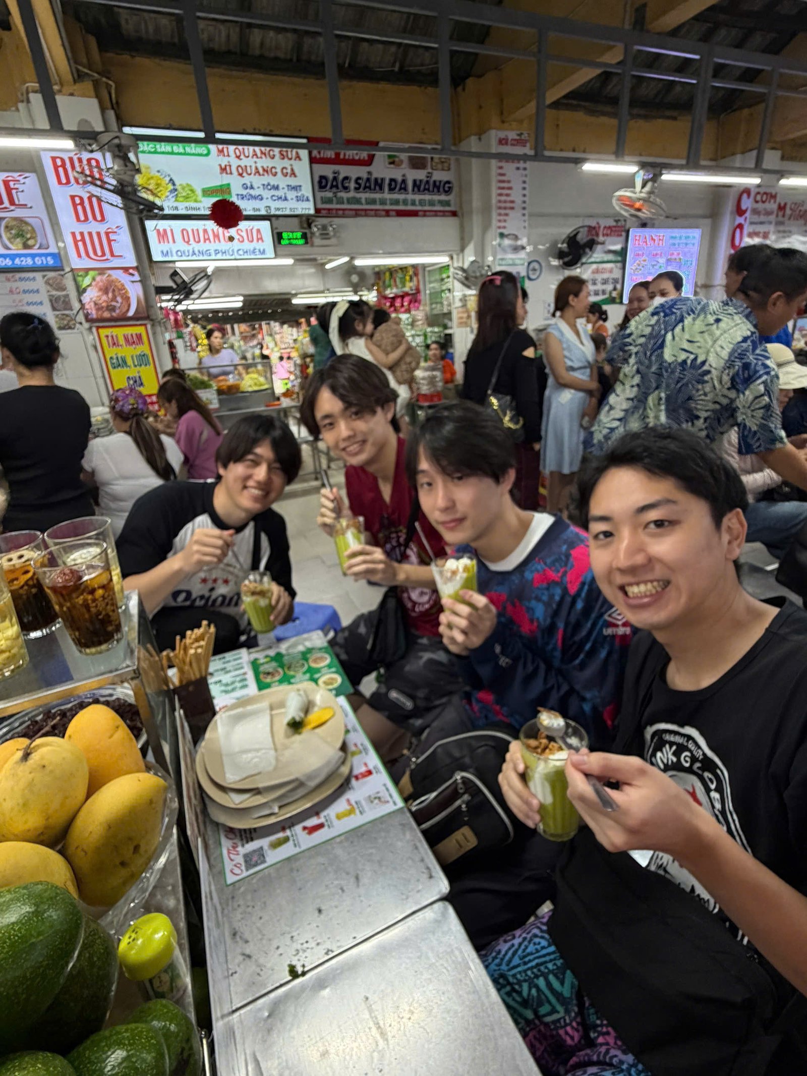 Đặc sản Đ&agrave; Nẵng food market