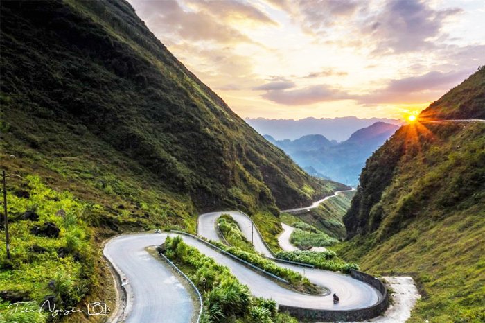 Ma Pi Leng Pass