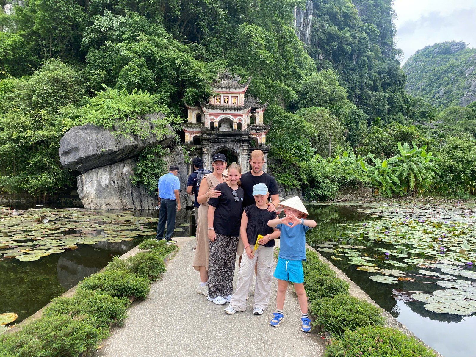 Trang An boat ride and Bich Dong Pagoda, private Ninh Binh day tour