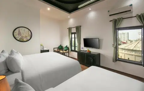 Family Suite: the room from the window side